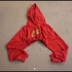 Nike cropped sweater ✔️